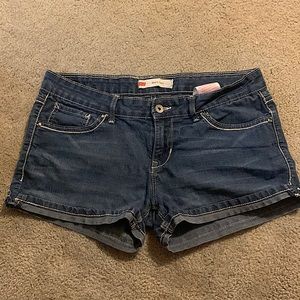Levi’s Junior Shorty Shorts